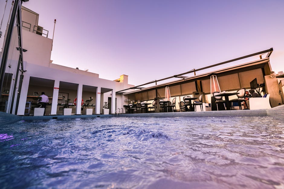 Restaurant gastronomique au bord de la piscine